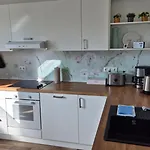 公寓 Geraeumige, Moderne Mit Pkw- Und Fahrradstellplatz - Nordland 什未林
